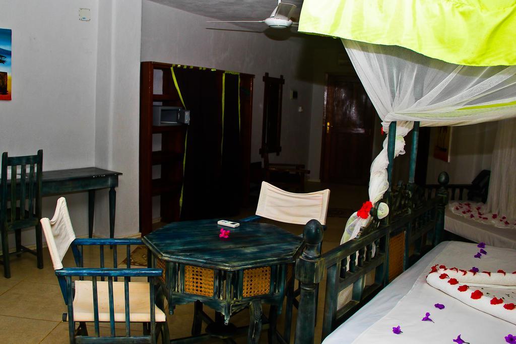 Palumbokendwa Hotel Zanzibar Ngoại thất bức ảnh