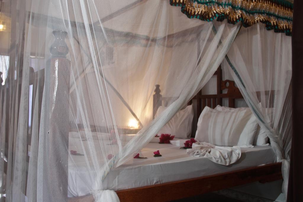 Palumbokendwa Hotel Zanzibar Ngoại thất bức ảnh