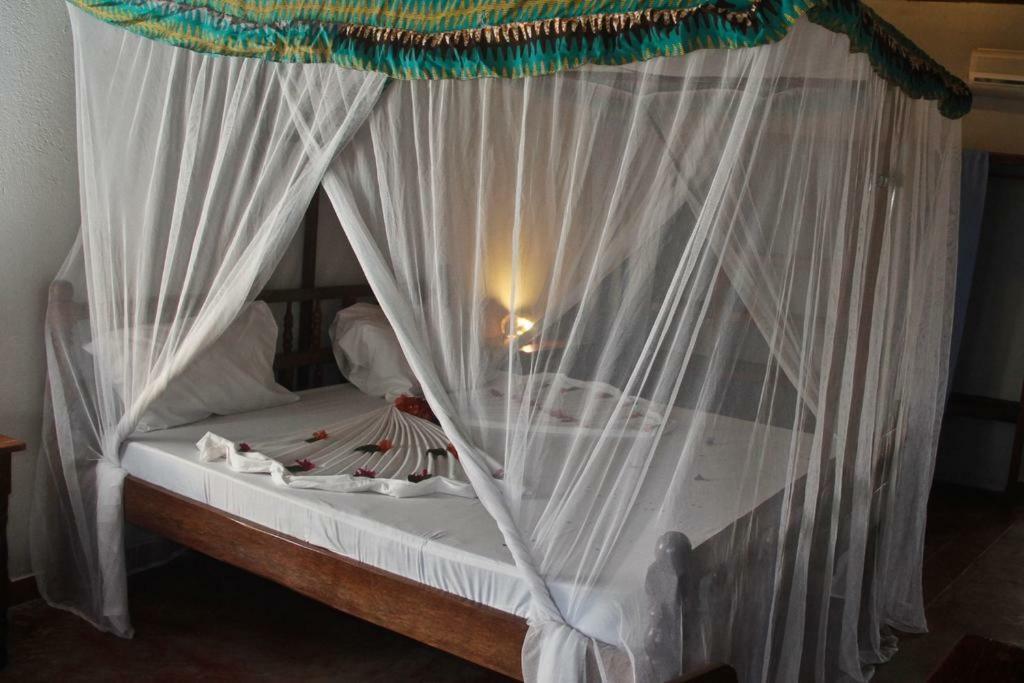 Palumbokendwa Hotel Zanzibar Ngoại thất bức ảnh